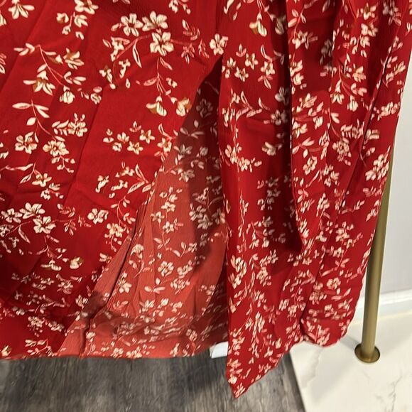 NWOT Floral print maxi dress - small - Picture 6 of 8